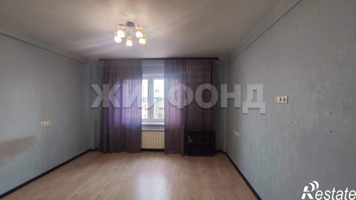 1-комн квартира Героев Революции улица, д.33