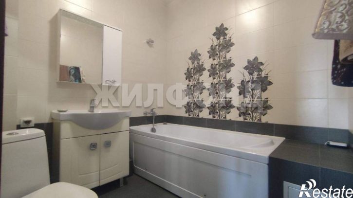 1-комн квартира Героев Революции улица, д.33