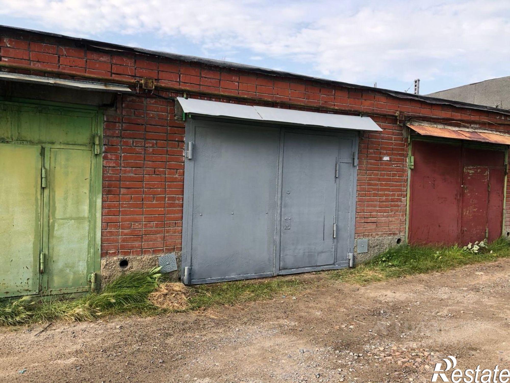 Купить гараж, место в паркинге за 880 000 рублей на метро Площадь Ленина