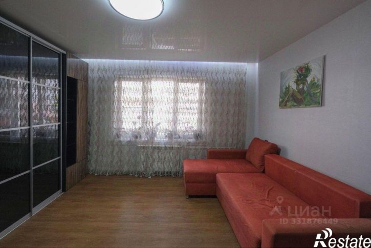 3-комн квартира ул Есенина, 8/1,  д. 8/1