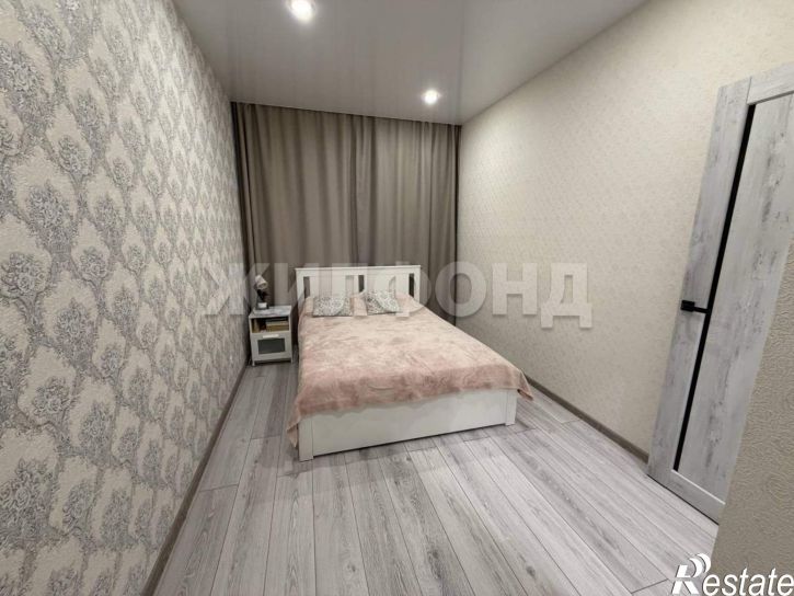 2-комн квартира Романтиков улица, д.10