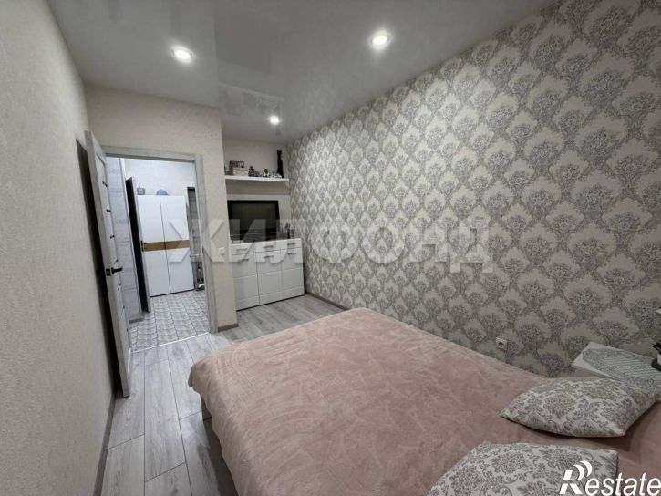 2-комн квартира Романтиков улица, д.10