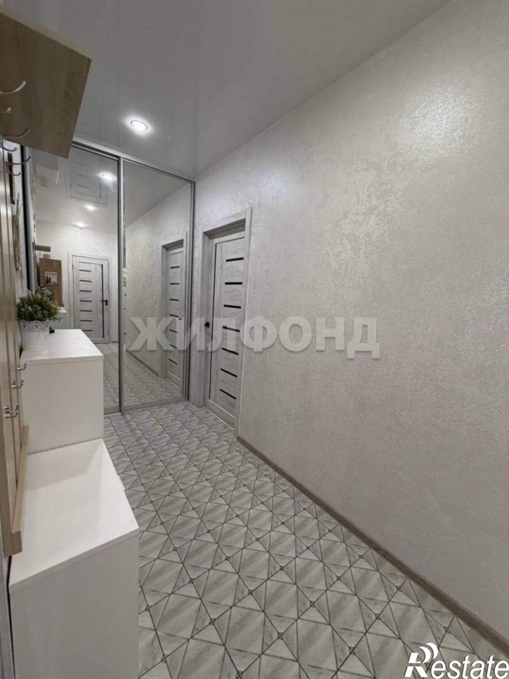2-комн квартира Романтиков улица, д.10