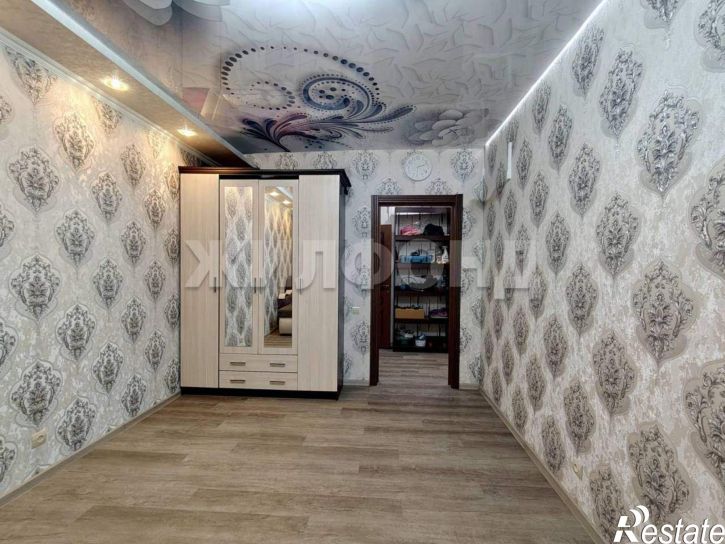 3-комн квартира Сибиряков-Гвардейцев улица, д.53/7