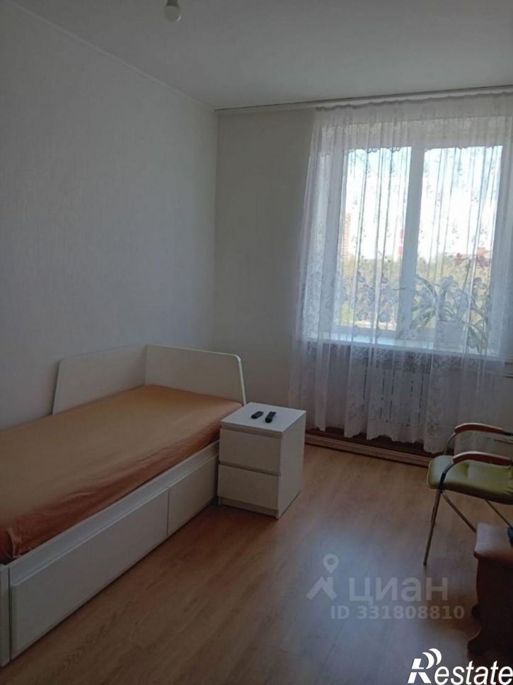 3-комн квартира ул Пархоменко, 4,  д. 4