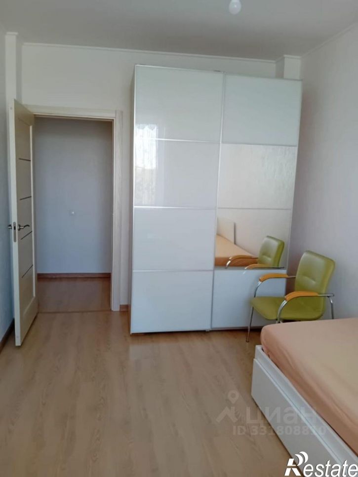 3-комн квартира ул Пархоменко, 4,  д. 4