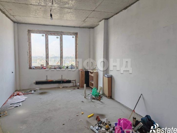 3-комн квартира Виктора Уса улица, д.1/1