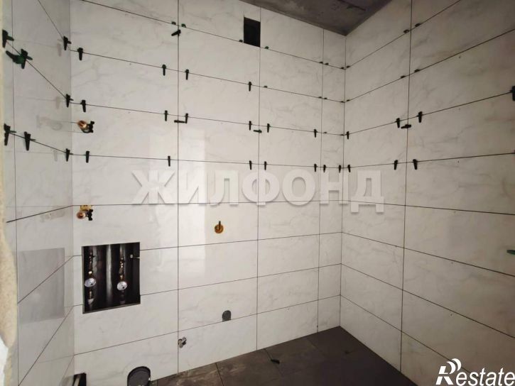 3-комн квартира Виктора Уса улица, д.1/1