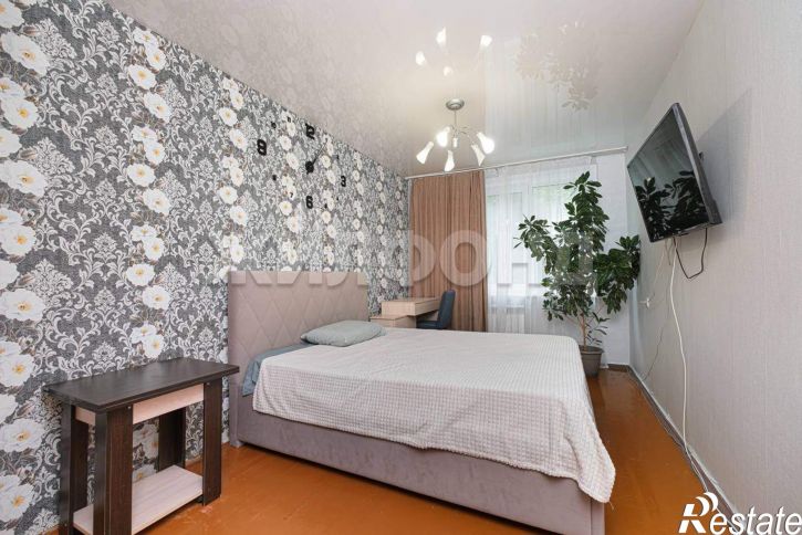 2-комн квартира Зорге улица, д.249