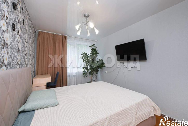 2-комн квартира Зорге улица, д.249