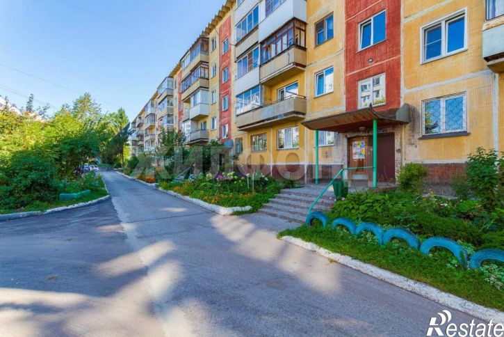 2-комн квартира Героев Труда улица, д.33