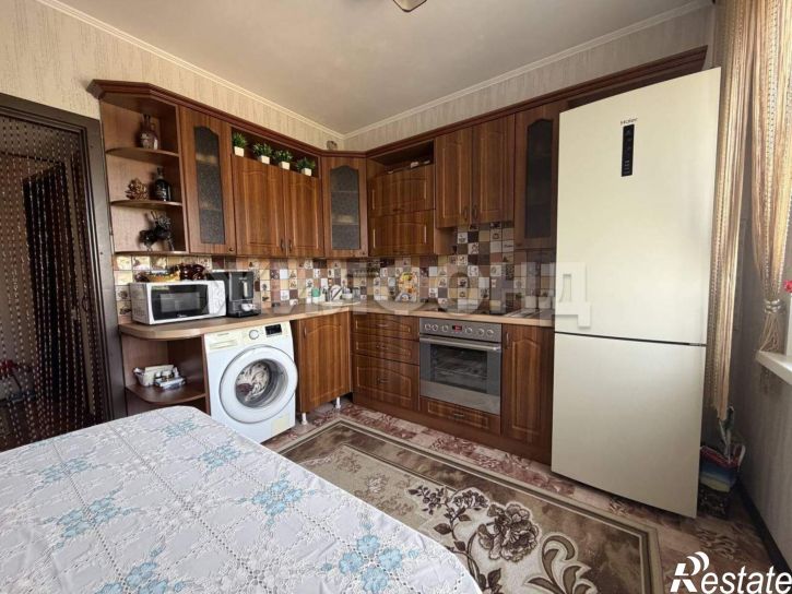 3-комн квартира Красных Зорь улица, д.1