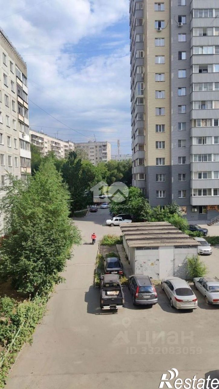 3-комн квартира ул Бориса Богаткова, 208/3,  д. 208/3