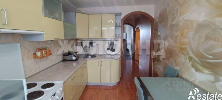 4-комн квартира ул Вертковская, 40,  д. 40