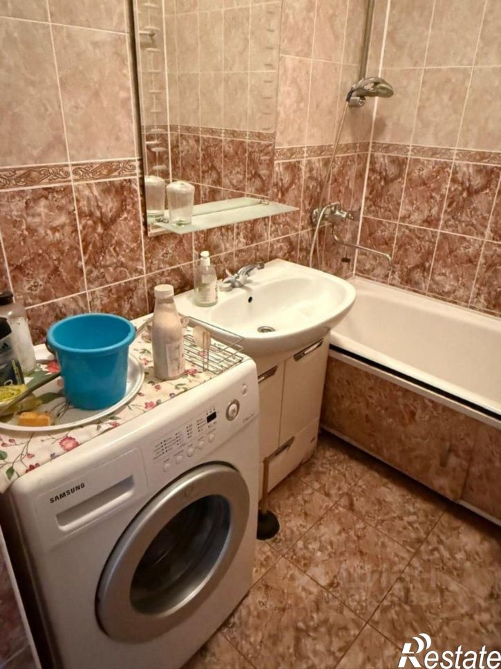 2-комн квартира ул Полярная, 3,  д. 3