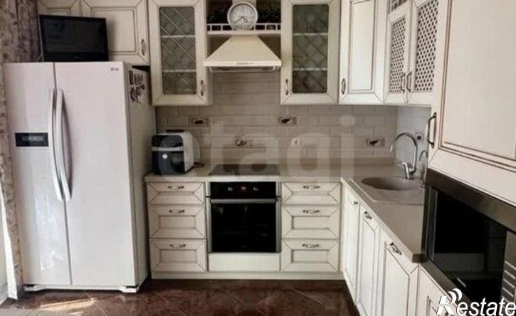 3-комн квартира ул Лазурная, 32,  д. 32