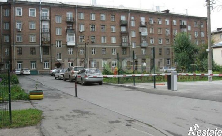 2-комн квартира ул Пермитина, 1,  д. 1