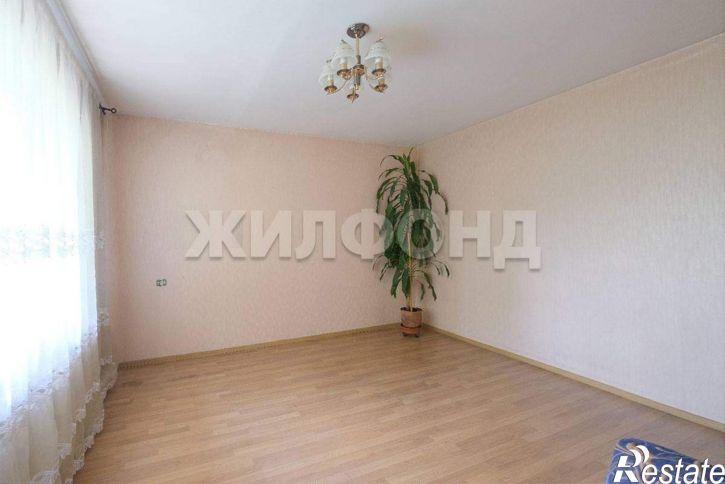 2-комн квартира Толстого улица, д.3