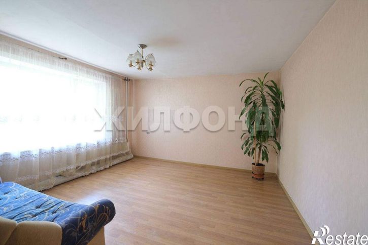 2-комн квартира Толстого улица, д.3