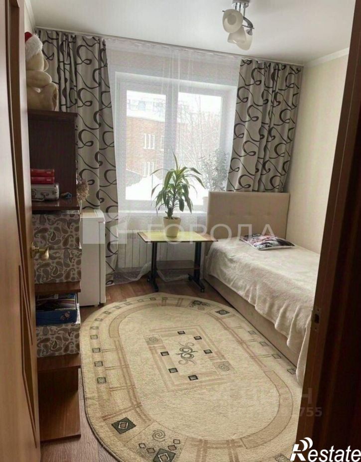 3-комн квартира ул Лазурная, 4,  д. 4