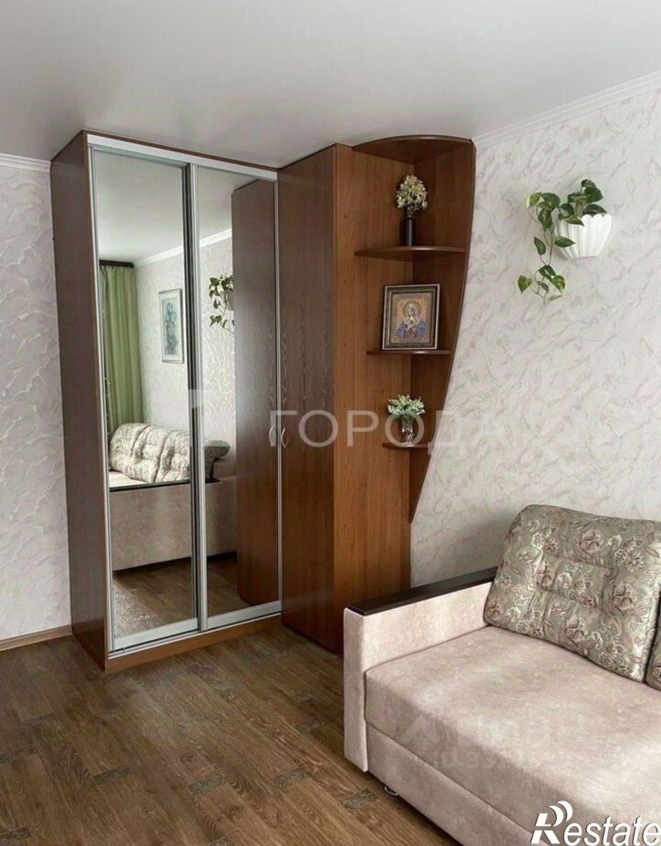 3-комн квартира ул Лазурная, 4,  д. 4
