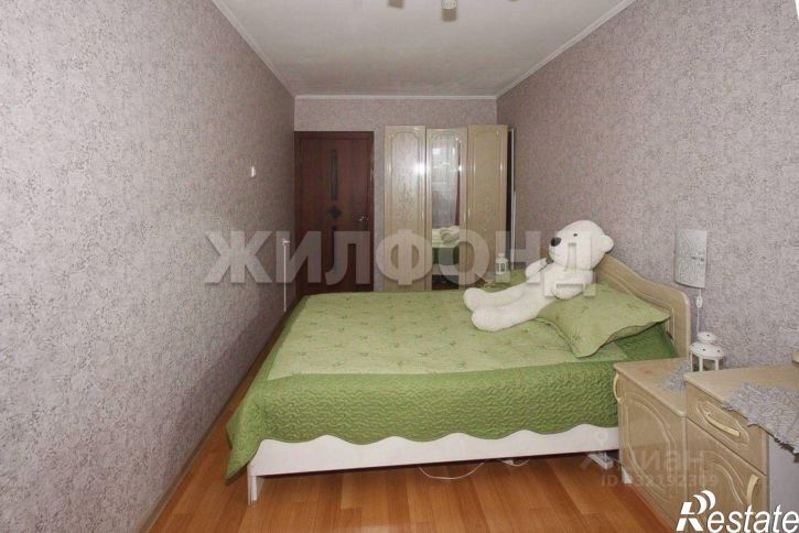 3-комн квартира ул Кошурникова, 37/1,  д. 37/1