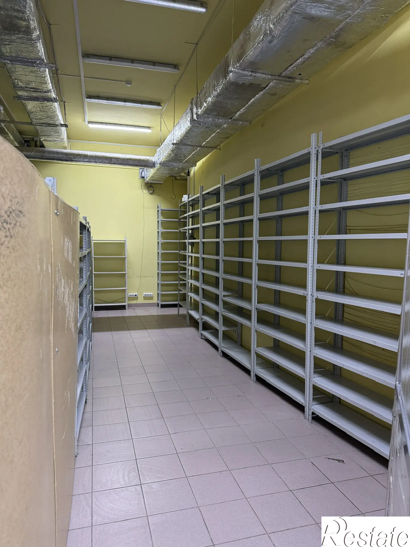 Сдать складское помещение за 500 рублей на Гоголя , 15