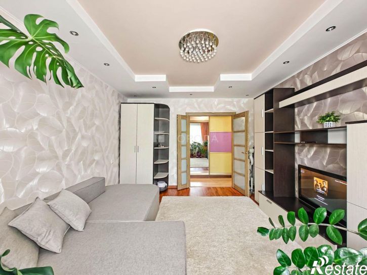 3-комн квартира ул Лебедевского, 3,  д. 3