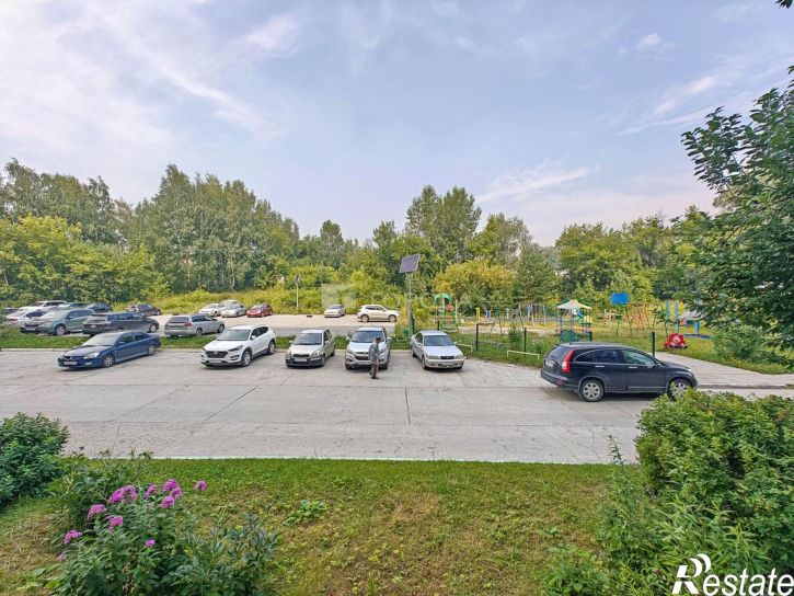 3-комн квартира ул Лебедевского, 3,  д. 3