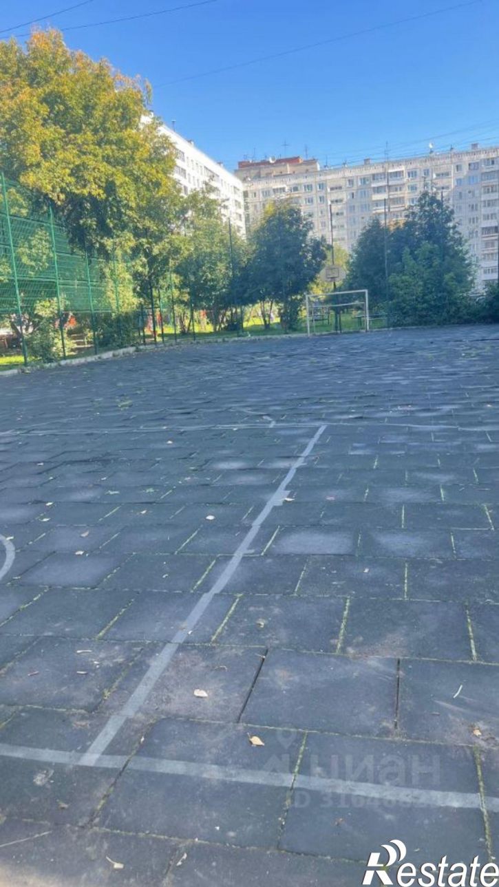 Комната пр-кт Дзержинского, 10/1,  д. 10/1