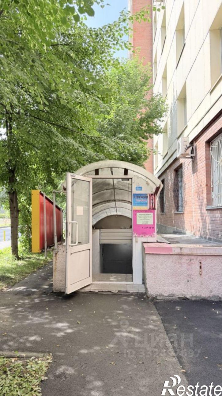 Офис ул Адриена Лежена, 23,  д. 23