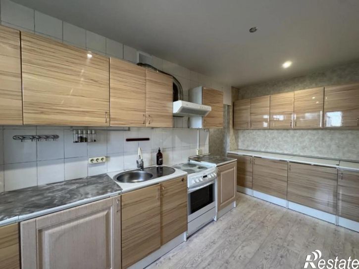 3-комн квартира Бердышева, 5