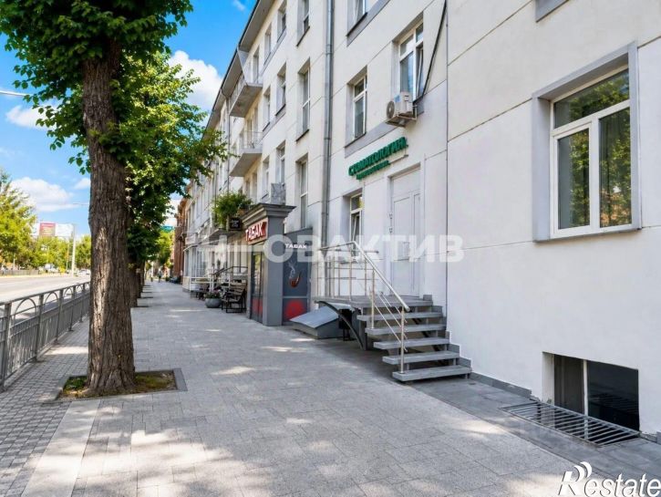 3-комн квартира Красный пр-кт, 24,  д. 24