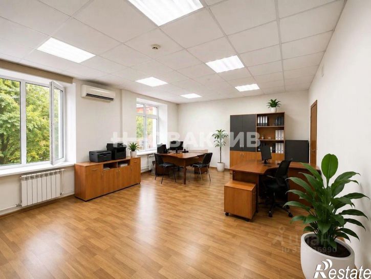 3-комн квартира Красный пр-кт, 24,  д. 24