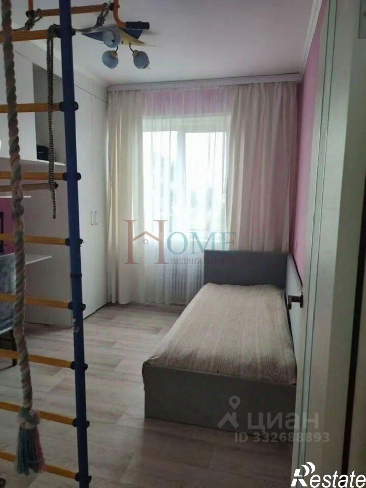 3-комн квартира ул Курчатова, 37,  д. 37