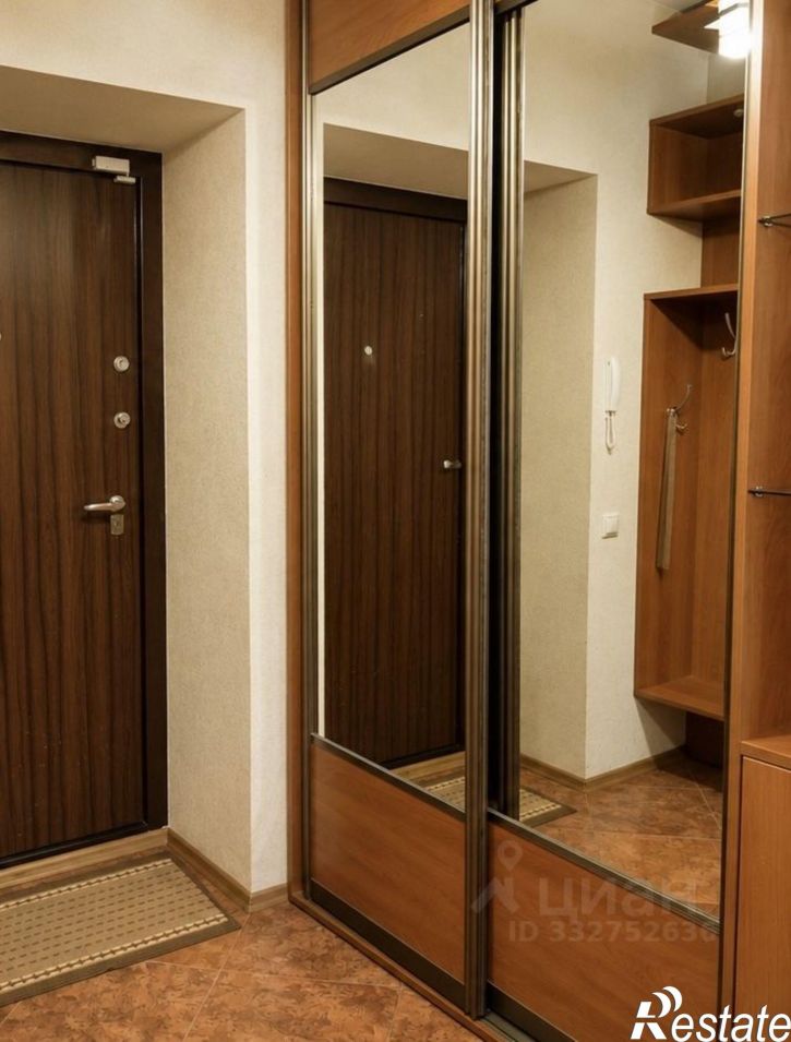 1-комн квартира пр-кт Академика Коптюга, 15,  д. 15