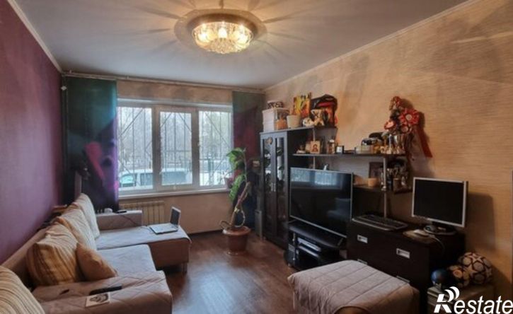 3-комн квартира ул Петухова, 122,  д. 122
