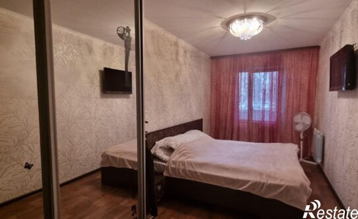 3-комн квартира ул Петухова, 122,  д. 122