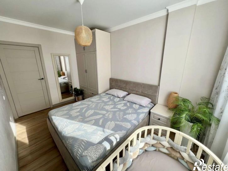 2-комн квартира Красный пр-кт, 310,  д. 310