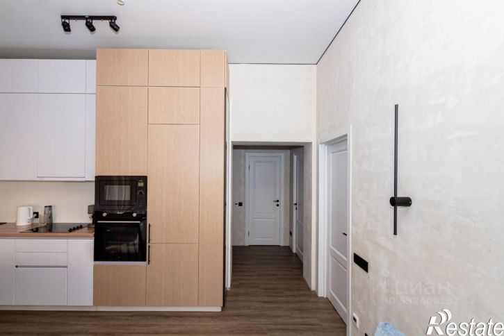 3-комн квартира Красный пр-кт, 323/9,  д. 323/9