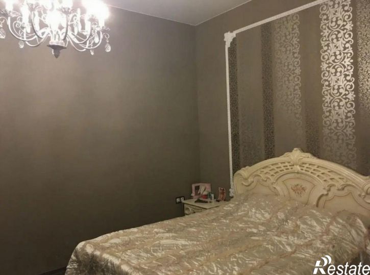 3-комн квартира б-р Молодежи, 38,  д. 38