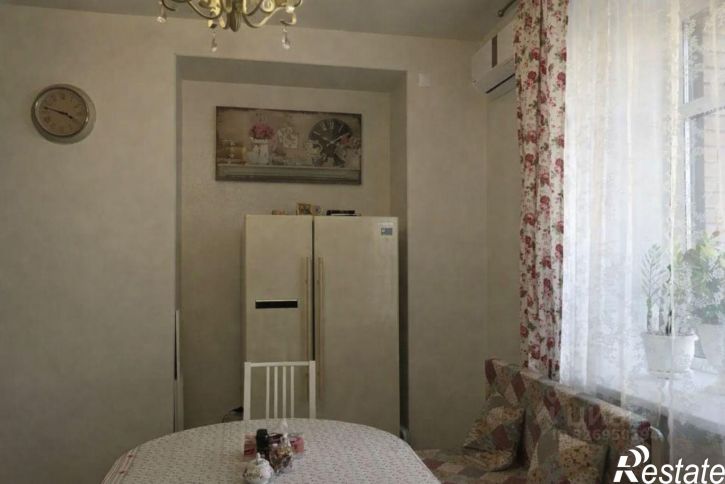 3-комн квартира б-р Молодежи, 38,  д. 38