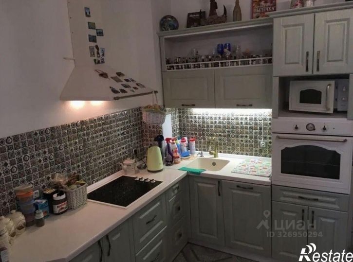 3-комн квартира б-р Молодежи, 38,  д. 38