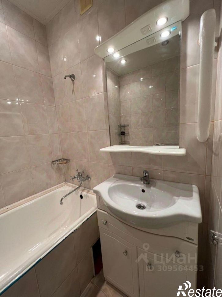 2-комн квартира ул Курчатова, 3/3,  д. 3/3
