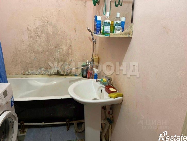 Комната ул Ползунова, 3,  д. 3