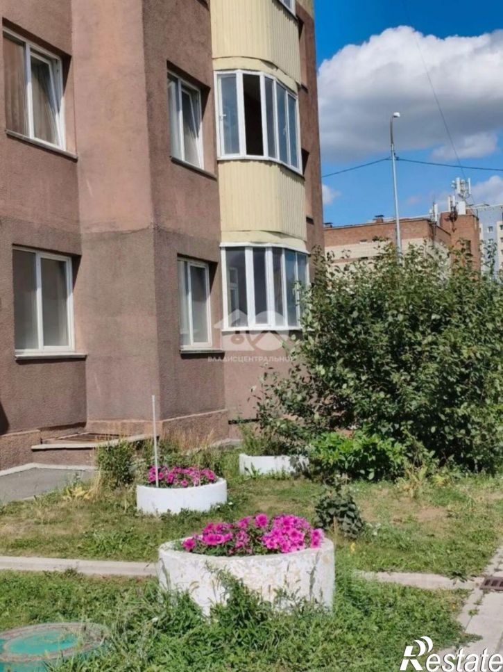3-комн квартира ул Немировича-Данченко, 2б,  д. 2б