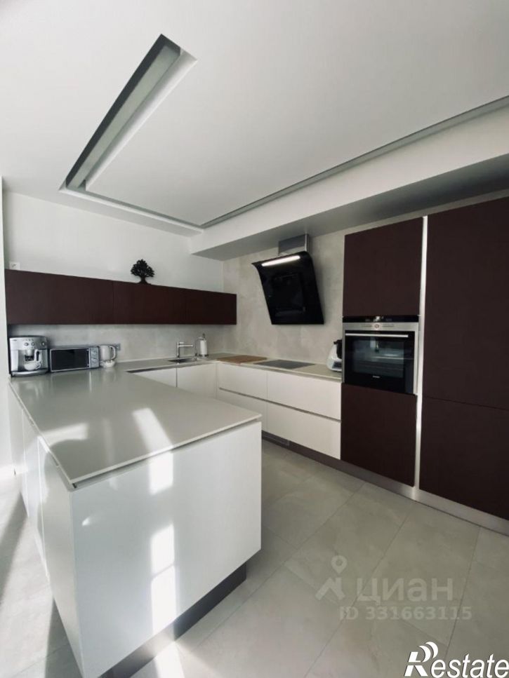 3-комн квартира Красный пр-кт, 77Б,  д. 77Б