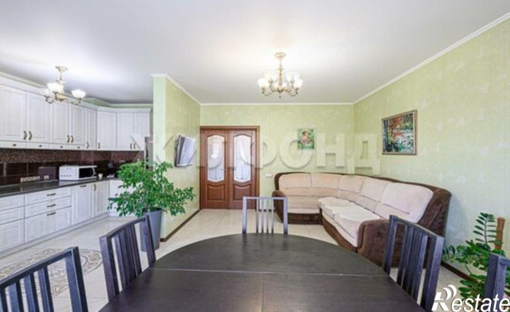 4-комн квартира ул Вертковская, 42,  д. 42