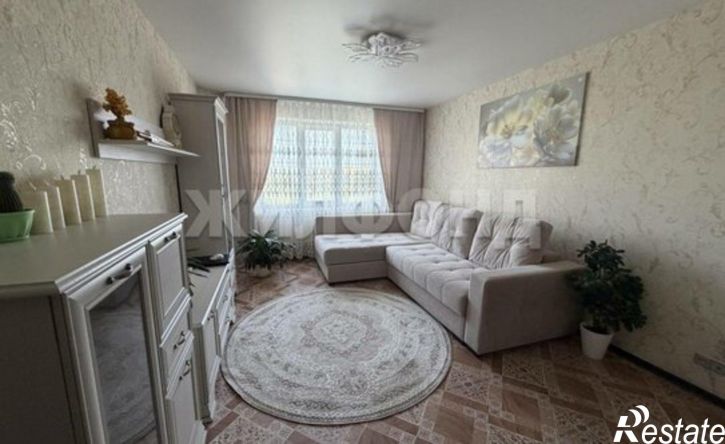 3-комн квартира ул Красных Зорь, 1а,  д. 1а
