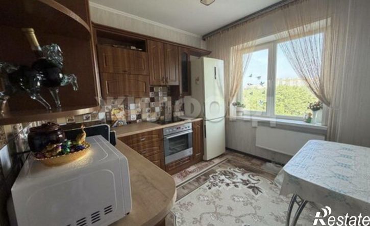 3-комн квартира ул Красных Зорь, 1а,  д. 1а